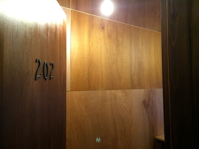 ベースポイントオフィスは新宿・西新宿のレンタルオフィス格安の10万円程で個室レンタルオフィス_17_202号個室