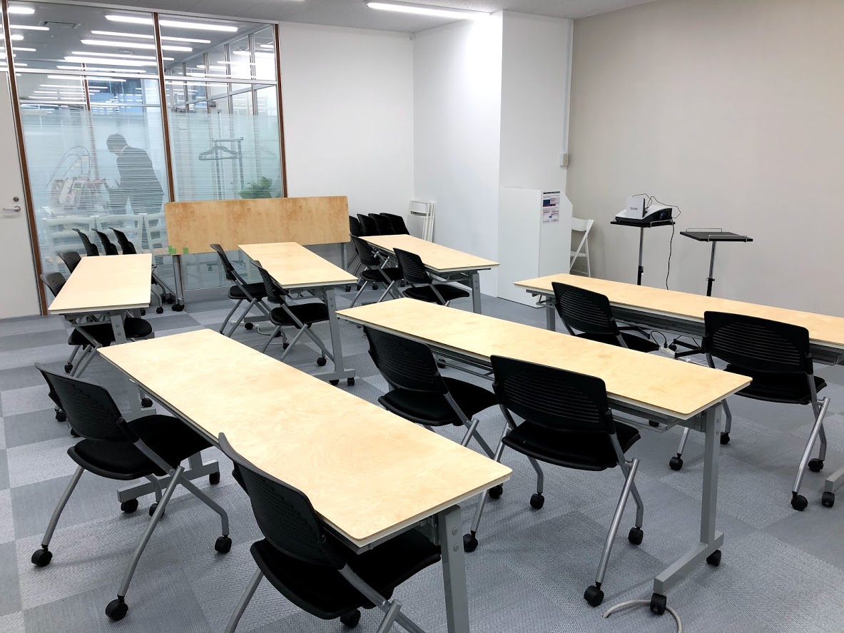 知恵の場オフィス本館が新規open 早速体験してきた 本館はセミナールーム 会議室も Th西新宿ビル6階 オフィスサーチ Biz