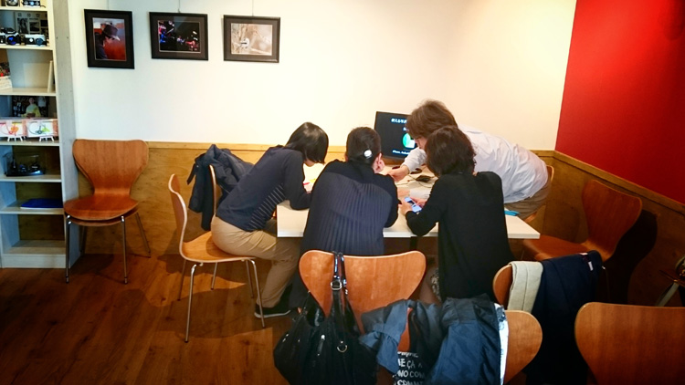 札幌コワーキングカフェ SALOON