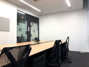 クロスオフィス渋谷_6名個室レンタルオフィス