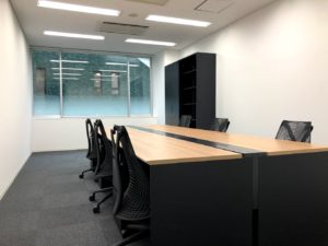 クロスオフィス渋谷_8名個室レンタルオフィス