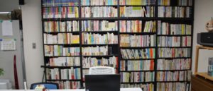 コワーキングスペース町田_小町_書籍多数