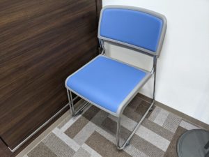 ビズコネクト新宿_補助椅子