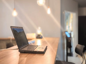 billge神田のbar風ラウンジ_神田レンタルオフィス