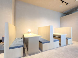 midpoint渋谷神泉_1階ラウンジ_ソファ席