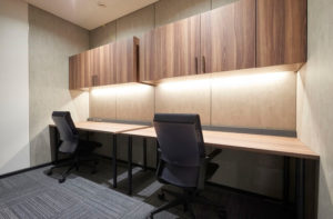 プラスアワーズ新宿_サービスオフィス_2名用