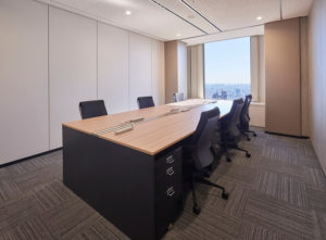 プラスアワーズ新宿_サービスオフィス_6名用