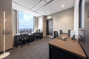 プラスアワーズ新宿_4名サービスオフィス
