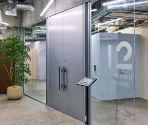 12SHINJUKU3CHOME　エントランスホール