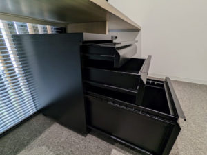 サイドキャビネット