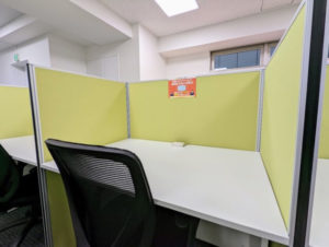 赤坂アントレサロン フリーデスク(私語・電話OKエリア)