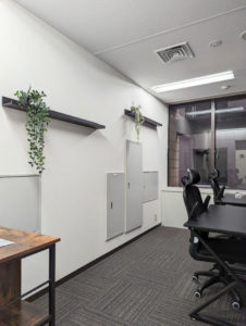 横浜ビジネスポート　レンタルオフィス（2名用）のグリーン