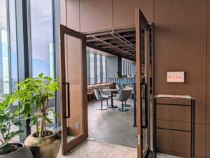 フラグヨコハマ　カフェ＆バー　mequ