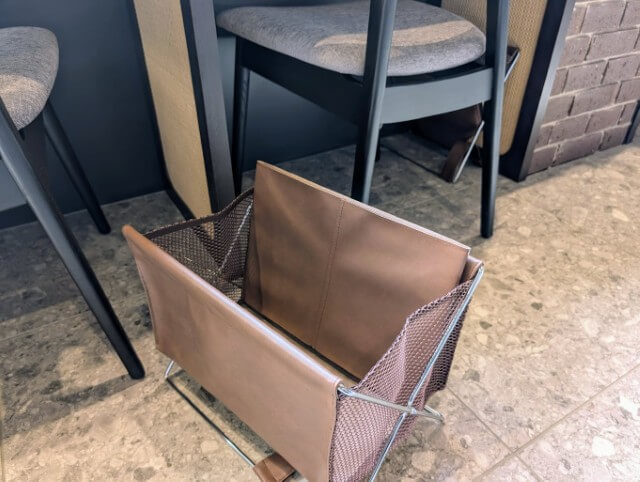 エキスパートオフィス霞が関 ラウンジ ワークスペース ラック