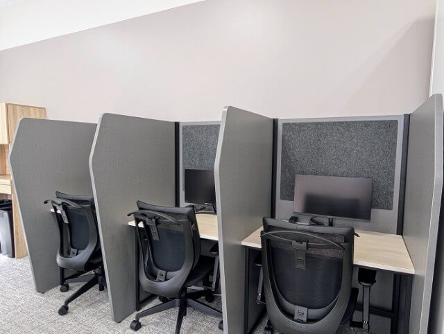 エキスパートオフィス霞が関 22名 セットアップ区画 ブース席