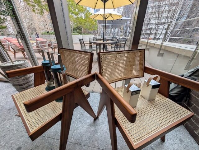 エキスパートオフィス霞が関 屋外テラス ポータブルライト・コンセント