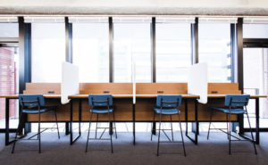 i Growth Ship　コワーキングスペース　カウンター席