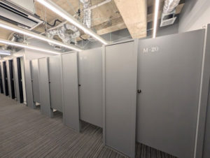 MID POINT市ヶ谷　BOOTH 半個室プラン