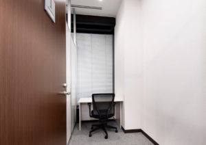 西新宿アントレサロン　個室レンタルオフィス