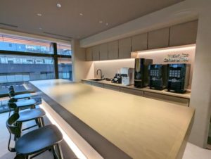 シェアオフィス内　ドリンクコーナー