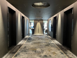 エレベーターホール