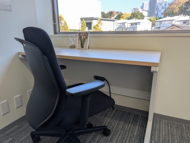 リージャス六本木三河台スクエア レンタルオフィス(デスク・チェアなどの家具付き)