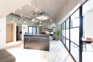レゾナンス青山店　受付