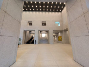 Signature日比谷ファースト　ビルエントランス（第一生命日比谷ファースト）