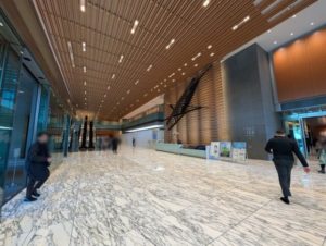 ミッドタウン・タワー　エントランスホール