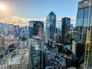 ワークスタイリング霞が関ビルディング　オープンスペースからの眺望　虎ノ門方面