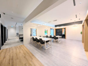 ワークスタイリング大手町　オープンスペース 複数名作業向き