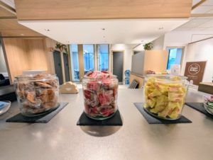 ワークスタイリング品川　カフェコーナーお菓子