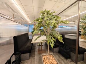 ワークスタイリング品川　オープンスペース　打ち合わせ向き