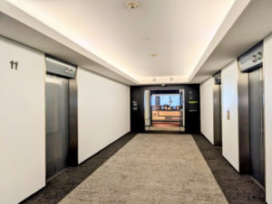 ワークスタイリング新宿三井ビルディング　11階エレベーターホール