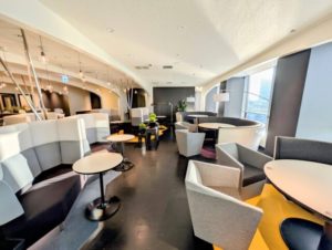 ワークスタイリング新宿三井ビルディング　オープンスペース　打ち合わせ、web会議可能な席