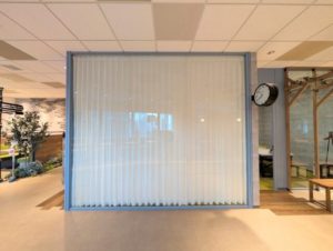 ワークスタイリング汐留シティセンター　プライバシーカーテン　CLOSE
