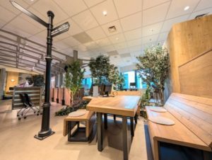 ワークスタイリング汐留シティセンター　オープンスペース　全体の雰囲気