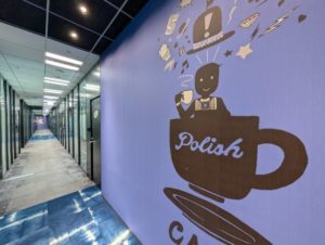 ワークスタイリング東京ミッドタウン(六本木)　執務室の廊下