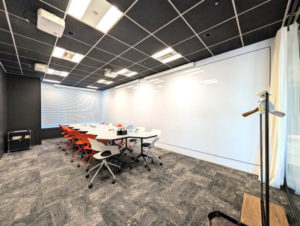ワークスタイリング東京ミッドタウン(六本木)　会議室ミーティングフィールド1
