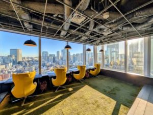 ワークスタイリング東京ミッドタウン(六本木)　オープンスペース　リラックスエリア　エッグチェア