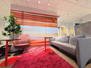 ワークスタイリング東京ミッドタウン八重洲　シェアオフィス（share）のオープンスペース　リラックスワーキングスペース