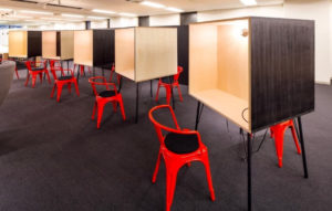 DIAGONAL RUN TOKYO フリーデスク