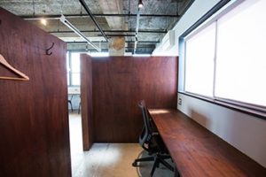 アクラ堂デスク