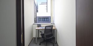 リージャス盛岡中央通ビジネスセンター人利用ブース