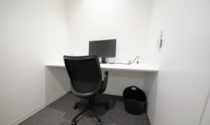 ZXY 本厚木一人席