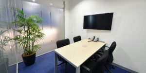 リージャスアクア青森スクエアビジネスセンター会議室